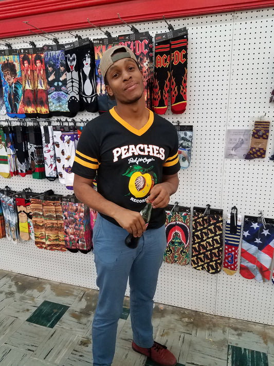 PEACHES UNISEX BLACK & GOLD SOCCER TEE